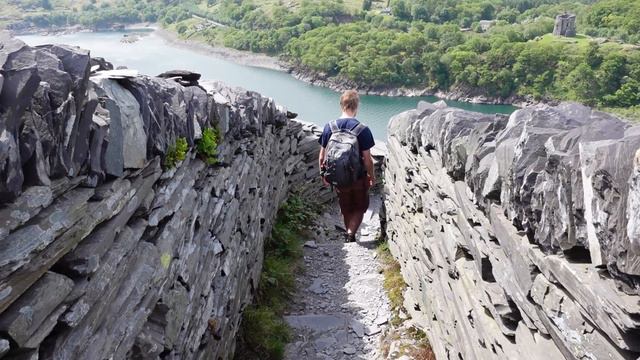 Snowdonia Walk Through Derelict Slate Quarries - Vivian Slate Quarry + Dinorwic Quarry смотреть онлайн
