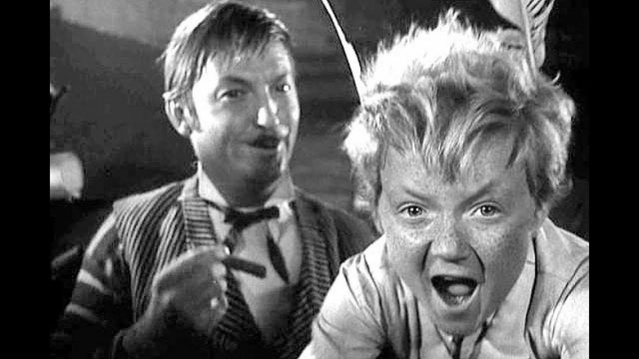 Мальчиш Кибальчиш вырос и уехал в США А Плохишу повезло меньше смотреть онлайн