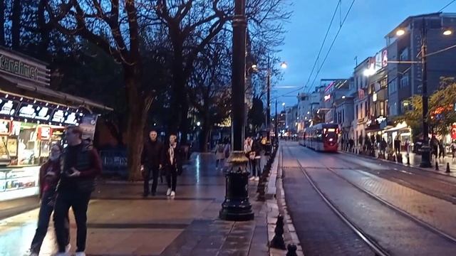 Обзор по кругу возле Айя-Софии, Стамбул смотреть онлайн