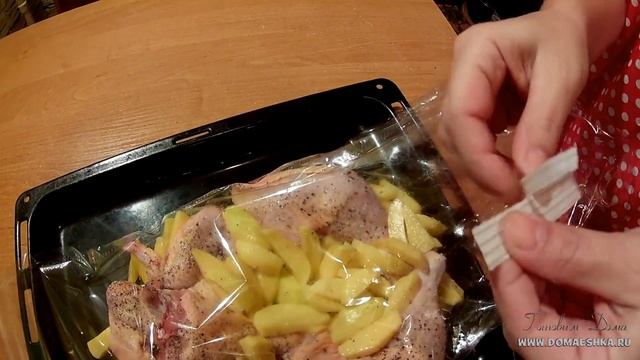 Курица с картошкой в духовке запеченная в рукаве?? смотреть онлайн
