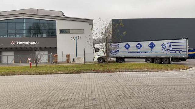 Вождение в компании HEGELMANN. Обучение на код 95 в Польше в Хегельманн Академии. KOD-95 в 2021