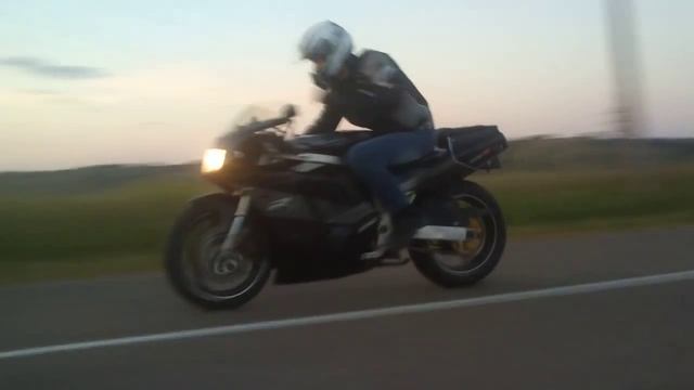 GSX R400R (part 5) смотреть онлайн