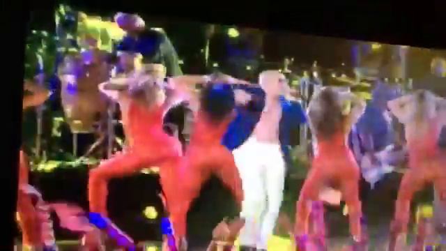 Pitbull , 4 de Julio 2016 : ) смотреть онлайн