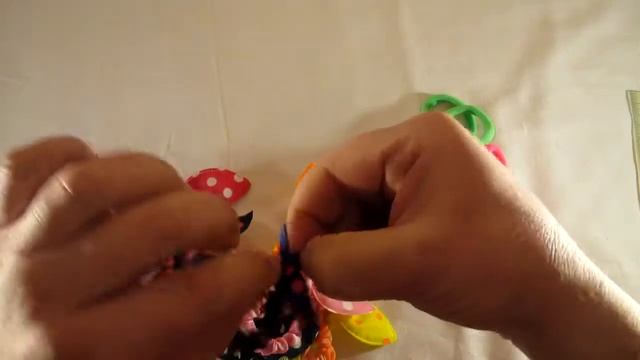 Резинки разноцветные смотреть онлайн