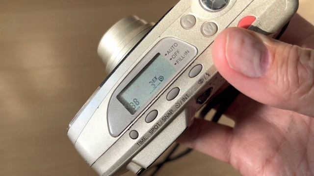Samsung Vega 140S Multi AF Zoom Retro 35mm Film Classic Compact Camera Test