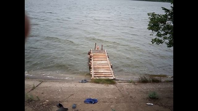 Мостик для купанья и рыбалки смотреть онлайн