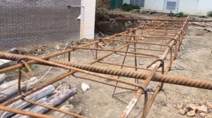 Опорная стена с блоков (ФБС)