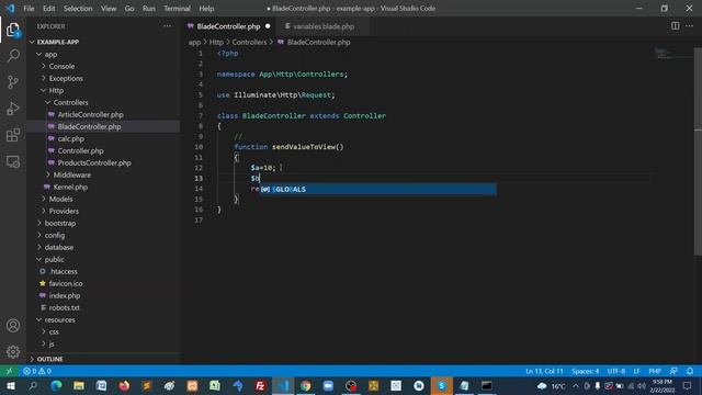 Laravel Blade Template - Variables смотреть онлайн