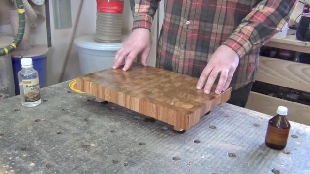Разделочная доска: обработка торцевой разделочной доски минеральным маслом и пчелиным воском смотреть онлайн