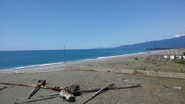 Пляж. Пансионат Сосновая роща. Цитрусовый / Алахадзы / Пицунда. Абхазия 14 июля 2019 г. смотреть онлайн