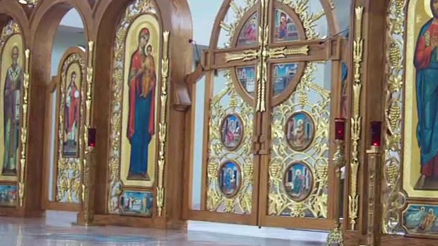 Trenton Parish Sings Moleben At Shroud