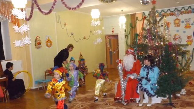 УТРЕННИК-2015 ДЕТСКИЙ САД "ДЕЛЬФИН" ГОРОД НЕФТЕГОРСК. смотреть онлайн