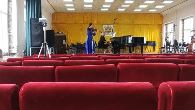 К.Доминчен "Поэма" исполняет Эль-Лух Римма смотреть онлайн