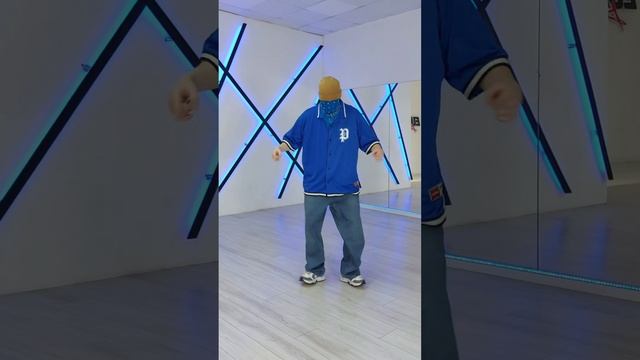 ТУТОРИАЛ НА CR1P WALK ? #tutorial #танцы #cwalk #bwalk #dance смотреть онлайн