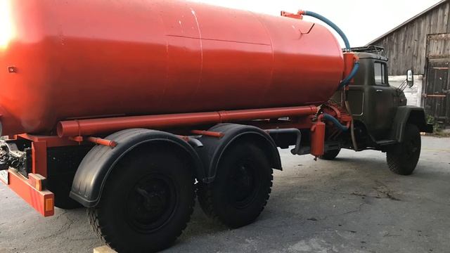 Зил-131 Вакуумная Ассенизатор 10 кубов з хранения смотреть онлайн