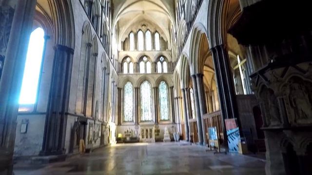 Salisbury Cathedral (Magna Carta) - UK Travel Vlog смотреть онлайн