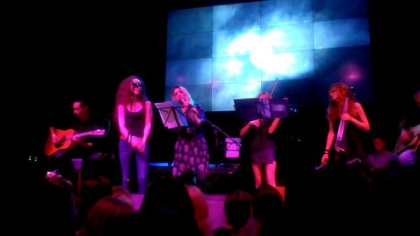 Макенза и Лу - Рядом