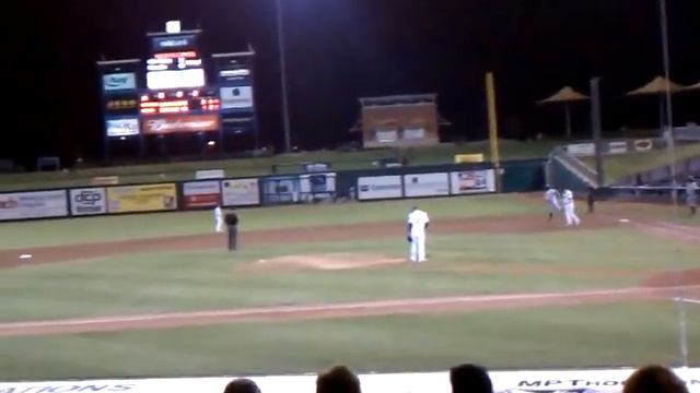 Hosmer game winning homerun смотреть онлайн