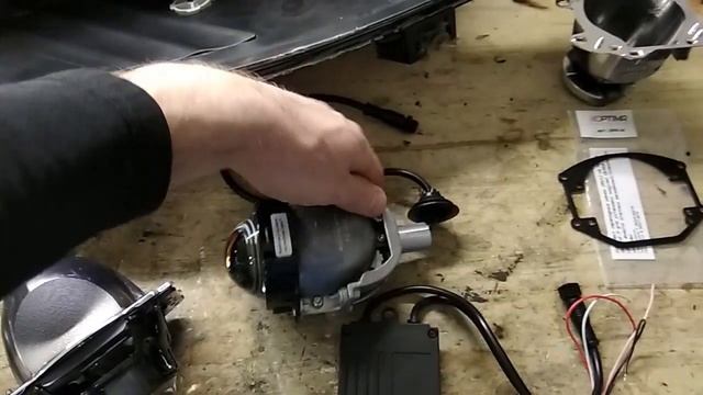 MAZDA CX9 тюнинг передних фар, установка светодиодных модулей Bi Led, ремонт фар смотреть онлайн