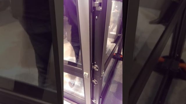 Калитка в воротах Hormann ALR F67 смотреть онлайн