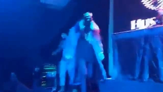 Big Russian Boss избил пьяного хейтера смотреть онлайн