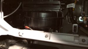 Как поменять фильтр салона Kia Picanto