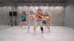 Baby Shark (Trap Remix) dance choreography