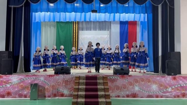 танец "Земляничка ягодка", коллектив "Казачок" смотреть онлайн