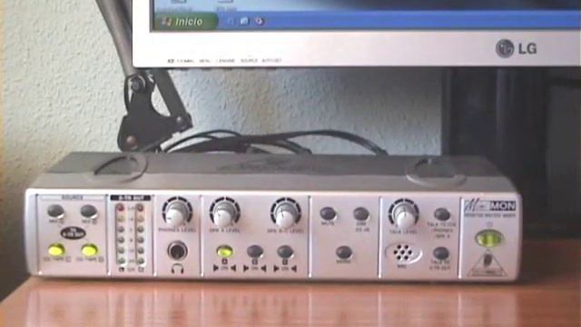 Analisis Mezclador Behringer MON800