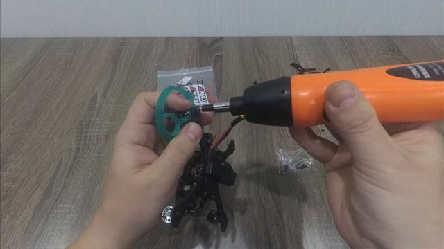 Защита пропеллеров для квадрокоптеров смотреть онлайн