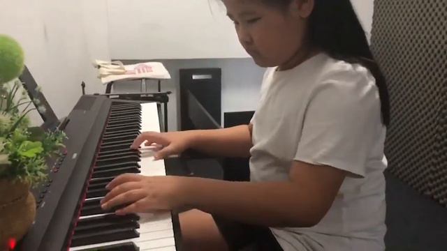 7 Years Piano version смотреть онлайн