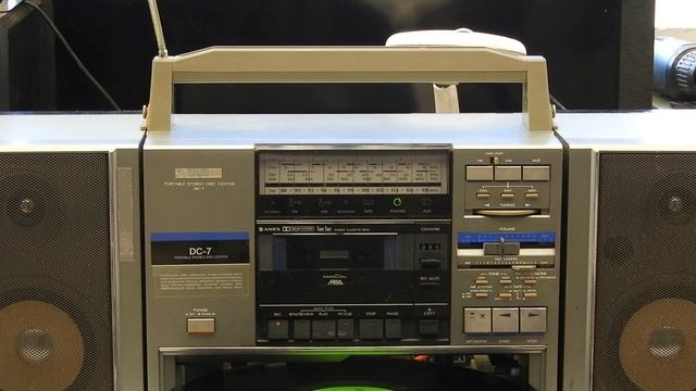 JVC DC-7 in very bad condition brought back to life смотреть онлайн