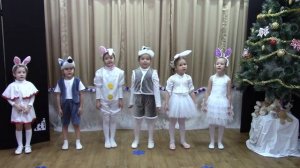 «Белые снежинки» - новогодняя песенка