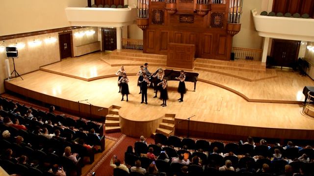Ансамбль скрипачей Скерцандо Артуро Курчи Чардаш БКЗ смотреть онлайн