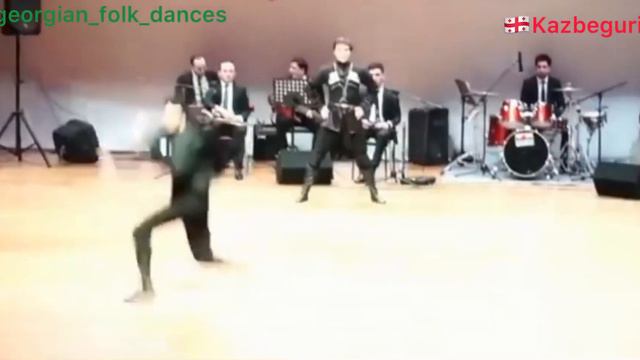 Georgian highlanders dance - Kazbeguri смотреть онлайн