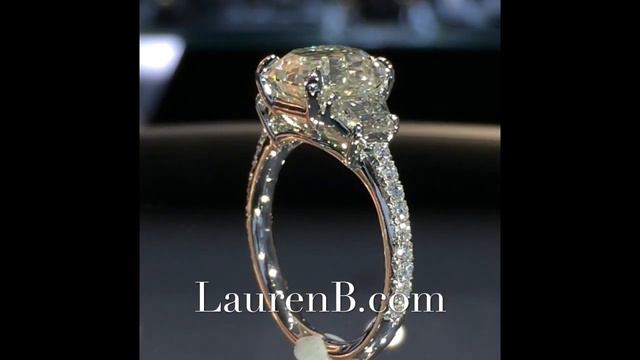 3 carat Asscher cut Diamond 3-Stone Engagement Ring смотреть онлайн