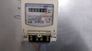 Эксперимент! Экспериментирую над электрическим счетчиком! Как приостановить счетчик_!