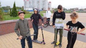 Делает Невозможное в 11 Лет ! Лучшие Трюки на Самокате