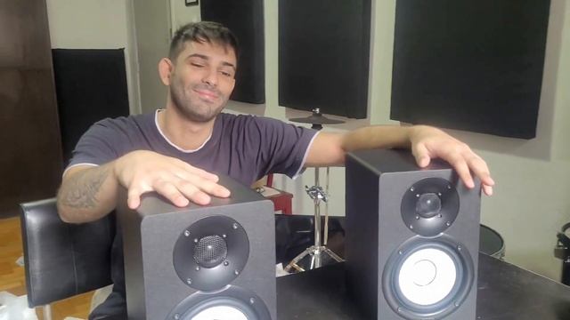 UNBOXING + REVIEW : YAMAHA HS5 (MONITOR DE REFÊRENCIA) смотреть онлайн
