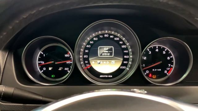 2012 Mercedes Benz C63 AMG Coupe RWD 6.3L V8 смотреть онлайн