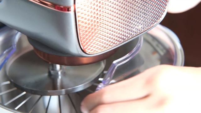 MIXER PALING POWERFULL DAN ELEGAN | MAMPU MENGADON 1,5 KG TEPUNG DENGAN CEPAT смотреть онлайн