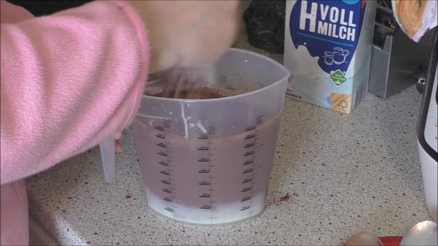 Milchmädchen Schokoladen Eis - lecker! Nur 3 Zutaten! смотреть онлайн