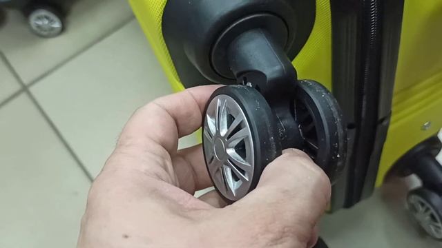 чемодан ручная кладь омскчемодан