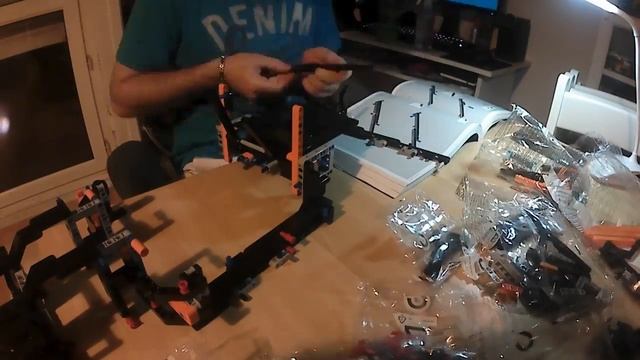 Montage Lego 42056 Porsche 911 GT3RS смотреть онлайн