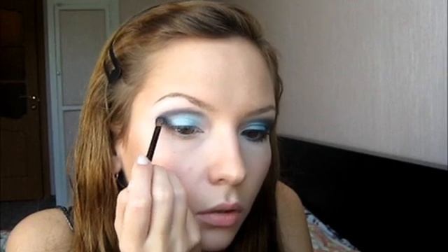 Яркий драматичный сценический макияж / макияж для go-go смотреть онлайн
