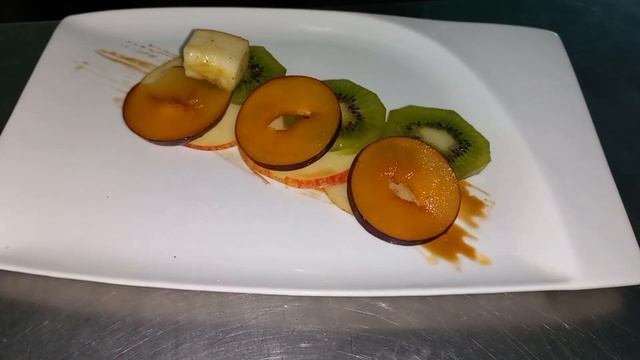 Kiwi and Apple Salad @ChefKuldeepSingh смотреть онлайн