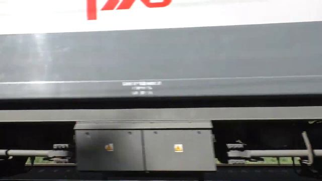 ЭП2К-305 с пассажирским поездом смотреть онлайн