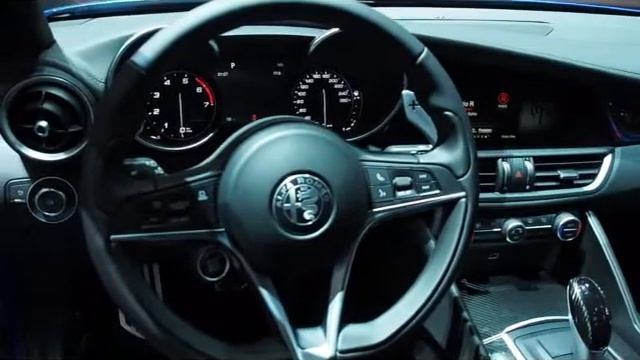 Kia Stinger 2020 vs. Alfa Romeo Giulia 2020 смотреть онлайн
