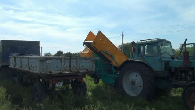 Mini Digger Potato Harvester Мини Картофелеуборочный Супер Комбайн смотреть онлайн