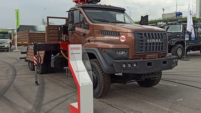 Манипулятор Fassi на базе Урал смотреть онлайн